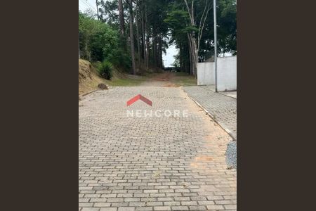 2_photo/94cf07386f.24a317c22631bef5-ATLAS-5cd8e103-2a4e-4afd-81ec-e7c3c9d3aaf5.jpg de casa de condomínio à venda com 3 quartos, 200m² em Parque Monjolo, Cotia