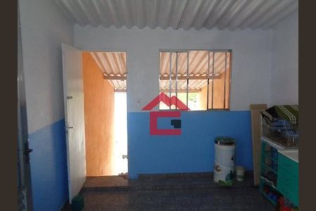12_photo/94cf073933.b7afec13c8c84584-ATLAS-a7dfec7f-633b-4a34-9772-097cc4664adc.jpg de casa à venda com 2 quartos, m² em Jardim Nara Lucia, Cotia
