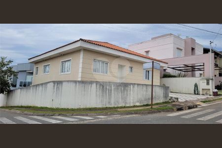 10_photo/94cf073aa3.1c30879e3ee593f9-ATLAS-b850c043-b2b3-44de-9231-cb8b46b7874c.jpg de casa à venda com 3 quartos, 120m² em Granja Caiapia, Cotia