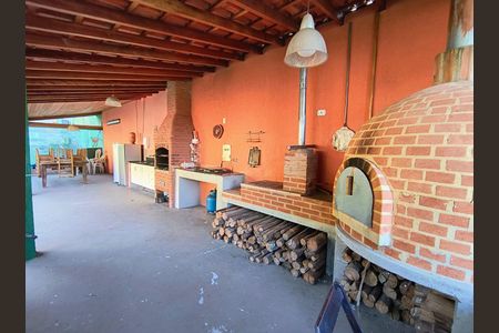 4_photo/94cf073f89.7a69ff73eb43ff8d-ATLAS-46c43db4-70b2-4873-9bd5-d60adfd857e6.jpg de casa à venda com 4 quartos, 1000m² em Parque Rizzo, Cotia