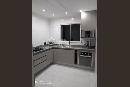 9_photo/94cf073fb9.9b858b56d7bd4684-ATLAS-cd1f3908-bcaf-4c61-b2e2-b8ba2a843e21.jpg de casa à venda com 3 quartos, 128m² em Parque Rizzo II, Cotia