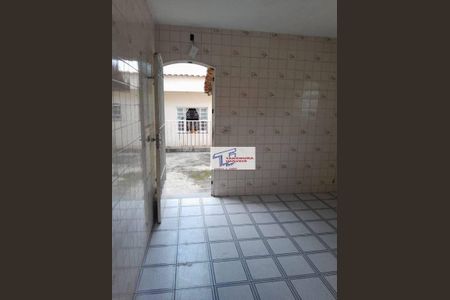 7_photo/94cf07433f.732b7fd8aaa5f07d-ATLAS-67b9f2f8-a663-4a57-bea1-938b3a440cab.jpg de casa à venda com 2 quartos, 70m² em Jardim Estela Mari, Cotia