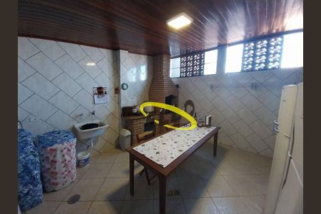 10_photo/94cf074363.c63cc091fac76c66-ATLAS-ed7bcfe0-c886-42db-a552-a810c19c8b7e.jpg de casa à venda com 2 quartos, 163m² em Jardim Estela Mari, Cotia