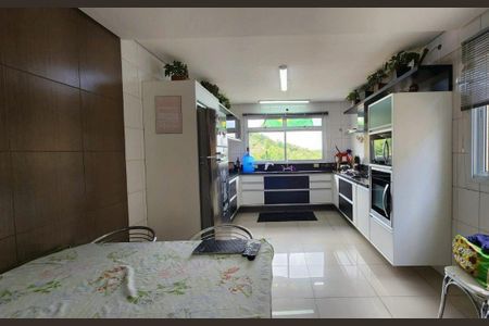 4_photo/94cf0745db.22c640a4982ba9e2-ATLAS-19ed58d9-2da2-4301-afc0-e5c742abc439.jpg de casa de condomínio à venda com 3 quartos, 244m² em Condominio Vila Deste Cotia - SP, Cotia