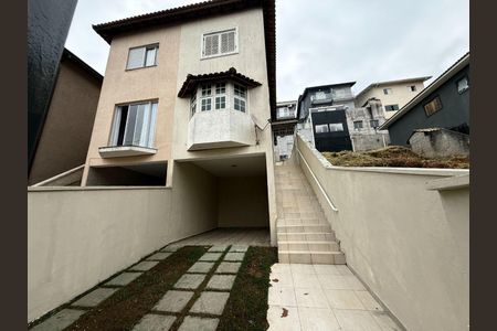 35_photo/94cf07468f.287bc06212b72698-ATLAS-6dfee372-9652-4a3e-be4b-e94d4f06f3fc.jpg de casa à venda com 3 quartos, 132m² em Jardim Estela Mari, Cotia