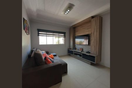 11_photo/94cf07468f.d83ba18c48a1246b-ATLAS-7ee43c9b-072c-4ce0-90d8-1c55e8fec6b5.jpg de casa à venda com 3 quartos, 210m² em Jardim Rio das Pedras, Cotia