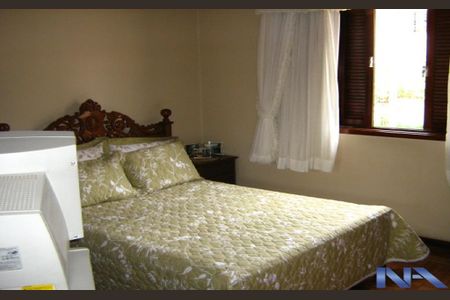 6_photo/94cf07469b.8a706a3c1c8a5b40-ATLAS-d6800fb4-99a6-4e98-8ca0-691bd2222a4d.jpg de casa à venda com 3 quartos, 200m² em Jardim Nova Coimbra, Cotia