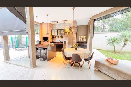 3_photo/94cf07485d.e5e452eba45b72d1-ATLAS-71d6b610-b7fa-4913-900b-dc85fafad64e.jpg de casa à venda com 3 quartos, 534m² em Parque Rizzo, Cotia