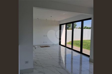 2_photo/94cf07486b.81c488c884db3593-ATLAS-aa6ee897-db3a-4e8f-b82d-8b4a9808d64c.jpg de casa à venda com 3 quartos, 121m² em Parque Monjolo, Cotia