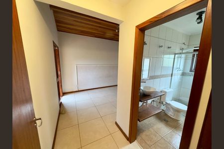 21_photo/94cf074c9d.b37fb779aadef412-ATLAS-55647ee1-e3da-4dd8-b88a-04678983e22b.jpg de casa à venda com 4 quartos, 200m² em Lajeado, Cotia