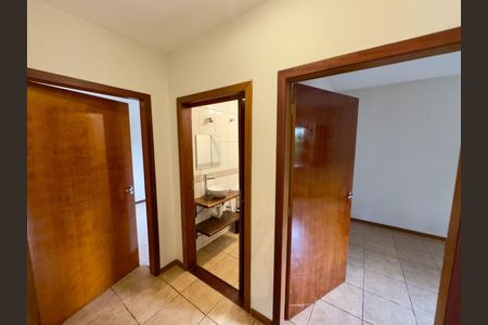 12_photo/94cf074c9d.b37fb779aadef412-ATLAS-e15a2fc7-48ab-4d41-bbeb-b99c76cf2e4f.jpg de casa à venda com 4 quartos, 200m² em Lajeado, Cotia