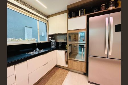 17_photo/94cf074c9d.b7afec13c8c84584-ATLAS-656a9fda-db4f-4633-b404-e1d0b7cfbde1.jpg de casa à venda com 3 quartos, 224m² em Lajeado, Cotia