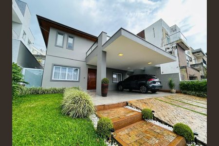 30_photo/94cf074c9d.b7afec13c8c84584-ATLAS-f8e2e838-4b86-4d38-8d37-47a0b4a2cff3.jpg de casa à venda com 3 quartos, 224m² em Lajeado, Cotia