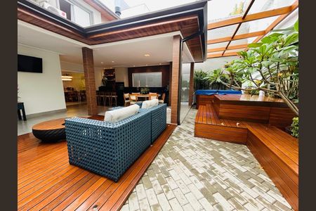 8_photo/94cf074c9d.b7afec13c8c84584-ATLAS-fa1ddc9d-ec96-4aff-9c1a-414a3139659a.jpg de casa à venda com 3 quartos, 224m² em Lajeado, Cotia