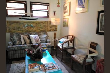 17_photo/94cf074dab.cffd374226f5f412-ATLAS-a7cb715e-d36d-42ca-bf03-2340e4da79e5.jpg de casa à venda com 7 quartos, 900m² em Cotia, Cotia