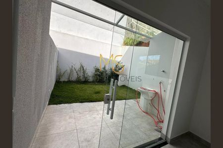 13_photo/94cf074df3.7a69ff73eb43ff8d-ATLAS-5e22fc73-a19c-4e3b-aecf-feedd851174b.jpg de casa de condomínio à venda com 3 quartos, 131m² em Jardim Rio das Pedras, Cotia