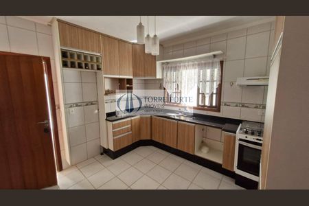 2_photo/94cf074e01.2bba007298a27dad-ATLAS-9944b5fd-fba2-4c86-9e65-d97dc0b4e6a0.jpg de casa à venda com 2 quartos, 250m² em Jardim Nova Coimbra, Cotia