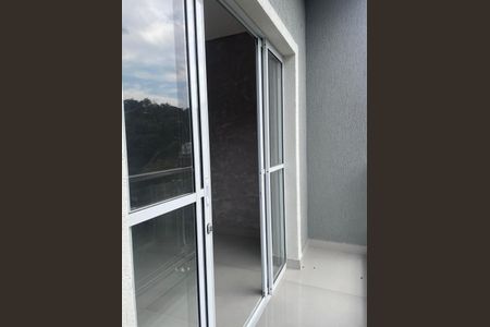 6_photo/94cf074e59.ceff8192393c33de-ATLAS-bd388028-3e29-4ea5-bae9-398acb8cf9a8.jpg de casa para alugar com 3 quartos, 50m² em Jardim Nova Coimbra, Cotia