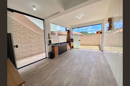 3_photo/94cf074f79.6af0662768bfaaa7-ATLAS-27feab38-e3bc-46f3-9f12-e9f0345a8876.jpg de casa à venda com 4 quartos, 240m² em Jardim Nova Coimbra, Cotia