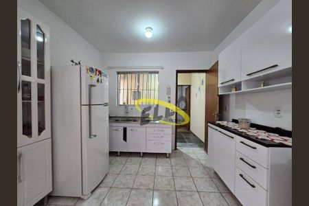 14_photo/94cf075363.f0d246bad4da1cd5-ATLAS-25ab26fa-362b-4c7f-a339-67ccf0f45a74.jpg de casa à venda com 4 quartos, 140m² em Jardim Rosalina, Cotia