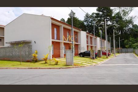 25_photo/94cf075391.e83e687cd638d437-ATLAS-e2cd2600-86e8-4e6a-9662-b1ef9e27d726.jpg de casa à venda com 3 quartos, 200m² em Jardim Maria Tereza, Cotia