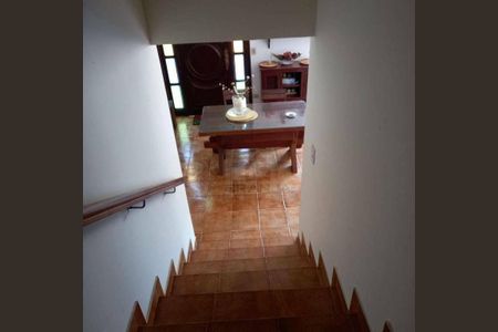 7_photo/94cf075573.42d007915f5bac4f-ATLAS-3d746e21-7a56-472f-82ff-d2d8d9196e29.jpg de casa à venda com 3 quartos, m² em Jardim Nomura, Cotia