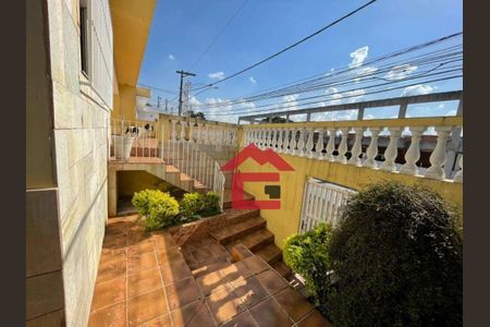 5_photo/94cf075783.dda3a78fb47de289-ATLAS-be59f3d7-7c19-4f43-b2a1-4e33e611e6f5.jpg de casa à venda com 3 quartos, 242m² em Vila Santo Antonio do Portao, Cotia