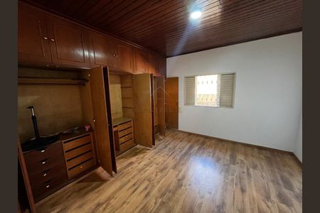 23_photo/94cf075839.8f3f2a47dd94676f-ATLAS-b70f7d85-1712-4b43-aef8-ca3e16b4fa71.jpg de casa à venda com 3 quartos, 250m² em Jardim Nomura, Cotia