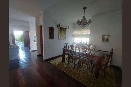 15_photo/94cf0758fb.8cbbc6e43ead3576-ATLAS-2f73019e-5117-4b15-9851-d45b2b24582f.jpg de casa à venda com 3 quartos, 271m² em Jardim Nomura, Cotia