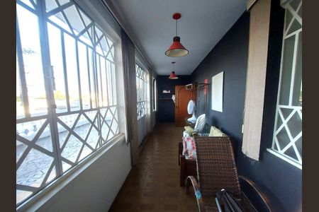 53_photo/94cf0758fb.8cbbc6e43ead3576-ATLAS-a7a516a5-27ff-4dee-b812-0df49b36d965.jpg de casa à venda com 3 quartos, 271m² em Jardim Nomura, Cotia