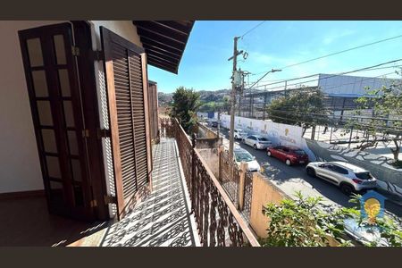 23_photo/94cf0759b3.de7f1e39899531ac-ATLAS-b78f1921-d7a5-46a9-856d-2b6a47811e94.jpg de casa à venda com 3 quartos, 235m² em Jardim Nomura, Cotia