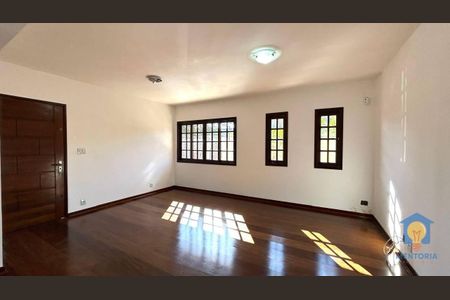 5_photo/94cf0759b3.de7f1e39899531ac-ATLAS-c945fc6c-c71e-4d4f-bf8a-284943c42e62.jpg de casa à venda com 3 quartos, 235m² em Jardim Nomura, Cotia