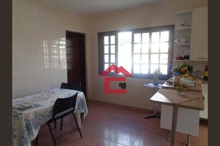 24_photo/94cf0759b3.de7f1e39899531ac-ATLAS-d92b8bcb-b2a0-4842-9875-4e5fce13c7e1.jpg de casa à venda com 3 quartos, 235m² em Jardim Nomura, Cotia