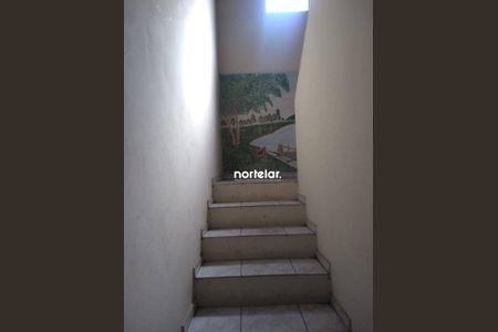 10_photo/94cf075b53.8f3f2a47dd94676f-ATLAS-3e520d15-22c2-46a2-b3d2-e55baa4b83c2.jpg de casa à venda com 5 quartos, 250m² em Jardim Estela Mari, Cotia