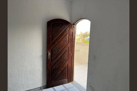 2_photo/94cf075b61.732b7fd8aaa5f07d-ATLAS-9809fb3f-e039-450f-ae45-4b6d823c87af.jpg de casa à venda com 2 quartos, 170m² em Jardim Estela Mari, Cotia