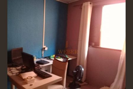 6_photo/94cf075e37.0e5883cd31689f99-ATLAS-eabea91e-2508-49c3-8e90-e73d6d420ee3.jpg de casa à venda com 4 quartos, 204m² em Vila Monte Serrat, Cotia