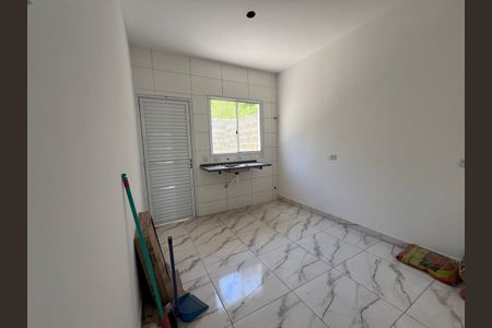 2_photo/94cf075f21.1f06494e2e636159-ATLAS-3833501d-6e96-4fcb-a4fb-c9f765c8f3d7.jpg de casa à venda com 2 quartos, 72m² em Vila Sao Francisco de Assis, Cotia