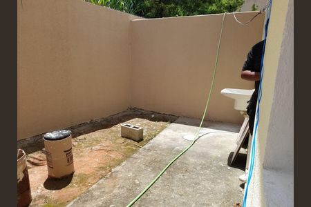 9_photo/94cf075f21.cce03887c7d72c1f-ATLAS-c37622a2-d902-4dcb-ad4f-b86ab3d40953.jpg de casa à venda com 2 quartos, 72m² em Vila Sao Francisco de Assis, Cotia