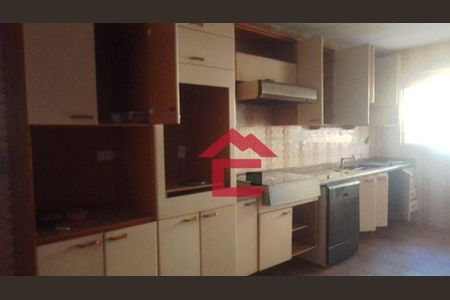 2_photo/94cf07607d.01e58fe0f594459a-ATLAS-4ccb4a28-25e5-4d91-bb95-3d4e7cb42ab9.jpg de casa à venda com 2 quartos, 389m² em Vila Monte Serrat, Cotia