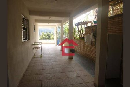 2_photo/94cf076081.6721d330cc8d7611-ATLAS-7798d6af-b7f7-46e4-94a0-15dca3c17c3b.jpg de casa à venda com 2 quartos, 128m² em Parque Bahia, Cotia