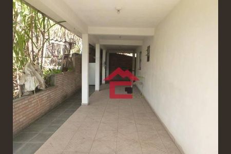 27_photo/94cf076081.6721d330cc8d7611-ATLAS-8266fdca-a82d-4443-92a6-a1663c1d6b87.jpg de casa à venda com 2 quartos, 128m² em Parque Bahia, Cotia