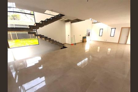 3_photo/94cf07614d.08afe9e7eafb73ae-ATLAS-e438f309-afbc-4509-8c00-3935f3a8a55a.jpg de casa de condomínio à venda com 4 quartos, 438m² em Centro, Cotia