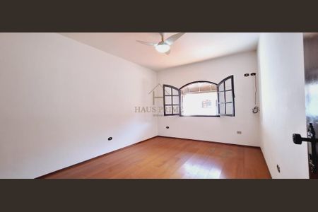 5_photo/94cf07630d.f14d7a494a64fc38-ATLAS-1fbf3b4e-84c7-4ca6-9e0f-6239226d9101.jpg de casa à venda com 3 quartos, 205m² em Centro, Cotia