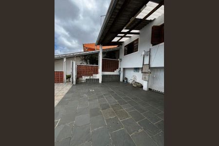 32_photo/94cf0763d9.5b63f18bcccc212e-ATLAS-94d589b5-ae6e-42ff-ae87-5a1abe7b0f41.jpg de casa à venda com 4 quartos, 380m² em Jardim Monte Santo, Cotia