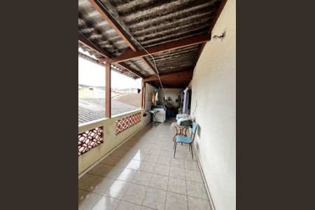 5_photo/94cf0763d9.5b63f18bcccc212e-ATLAS-e31803a3-2d28-4775-b2cc-9ab1524b0d19.jpg de casa à venda com 4 quartos, 380m² em Jardim Monte Santo, Cotia