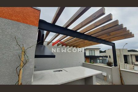 45_photo/94cf076493.c4a86b3c211625c7-ATLAS-acec5a99-9553-4c70-9f76-e73b5157d181.jpg de casa de condomínio à venda com 4 quartos, 300m² em Jardim Leonor, Cotia