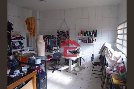 17_photo/94cf0764b9.34beb6889ad9cd13-ATLAS-9e0c300a-dbe8-451d-b8a6-73170dea7d5c.jpg de casa à venda com 2 quartos, 329m² em Jardim Leonor, Cotia