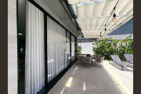 11_photo/94cf0764ed.8a706a3c1c8a5b40-ATLAS-95c26867-269d-4309-93d4-a48be22b90b0.jpg de casa à venda com 4 quartos, 410m² em Jardim Leonor, Cotia