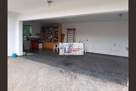 55_photo/94cf0765bf.aef4de6394ba8e6d-ATLAS-482d44f3-e378-4b81-9f6d-1871f4a1c612.jpg de casa à venda com 3 quartos, 237m² em Vila Santa Terezinha, Cotia