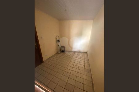 44_photo/94cf076657.b37fb779aadef412-ATLAS-48e7db86-3801-4a48-b940-e4e1c8b14fb2.jpg de casa à venda com 3 quartos, 159m² em Jardim Sao Pedro, Cotia